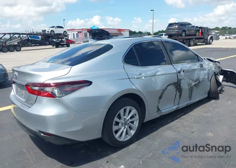 2021 Toyota Camry Le from USA, damaged, VIN 4T1C11AKXMU480087
